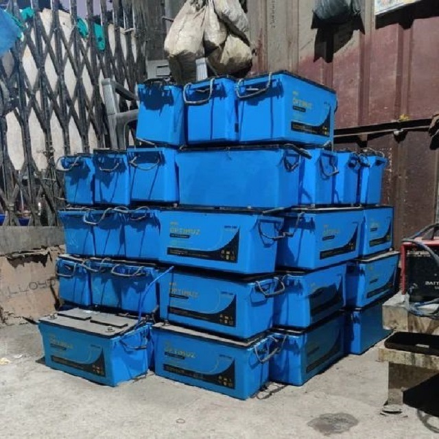 Top Quality Lead battery scrap/used car battery scrap/Drained Lead-Acid Battery for sale Acid Battery Scrap on 99.99%.