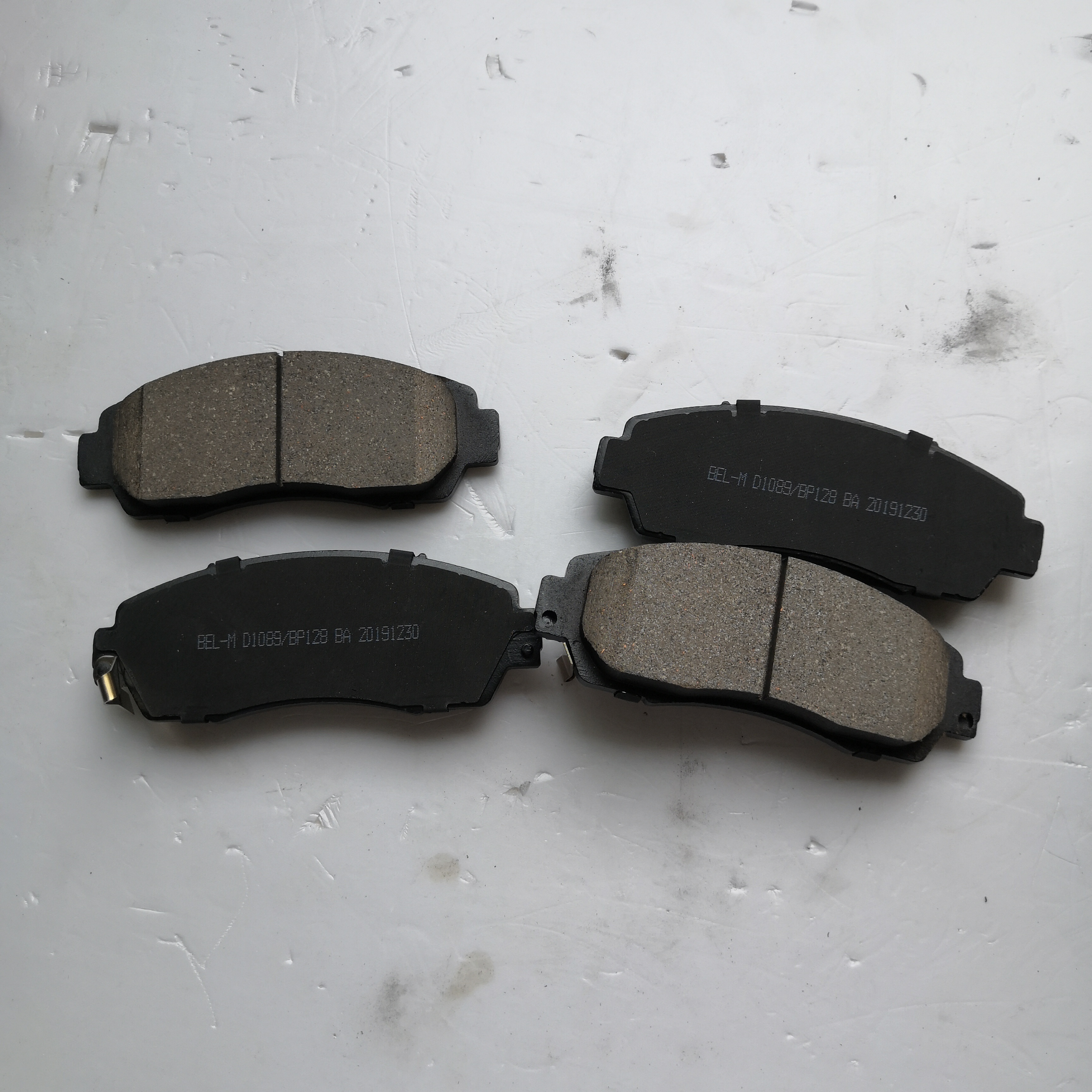 Auto Parts Front Rear Brake Pads for CHANGAN CS75 CS95 BAIC S6 Futon Universal Car