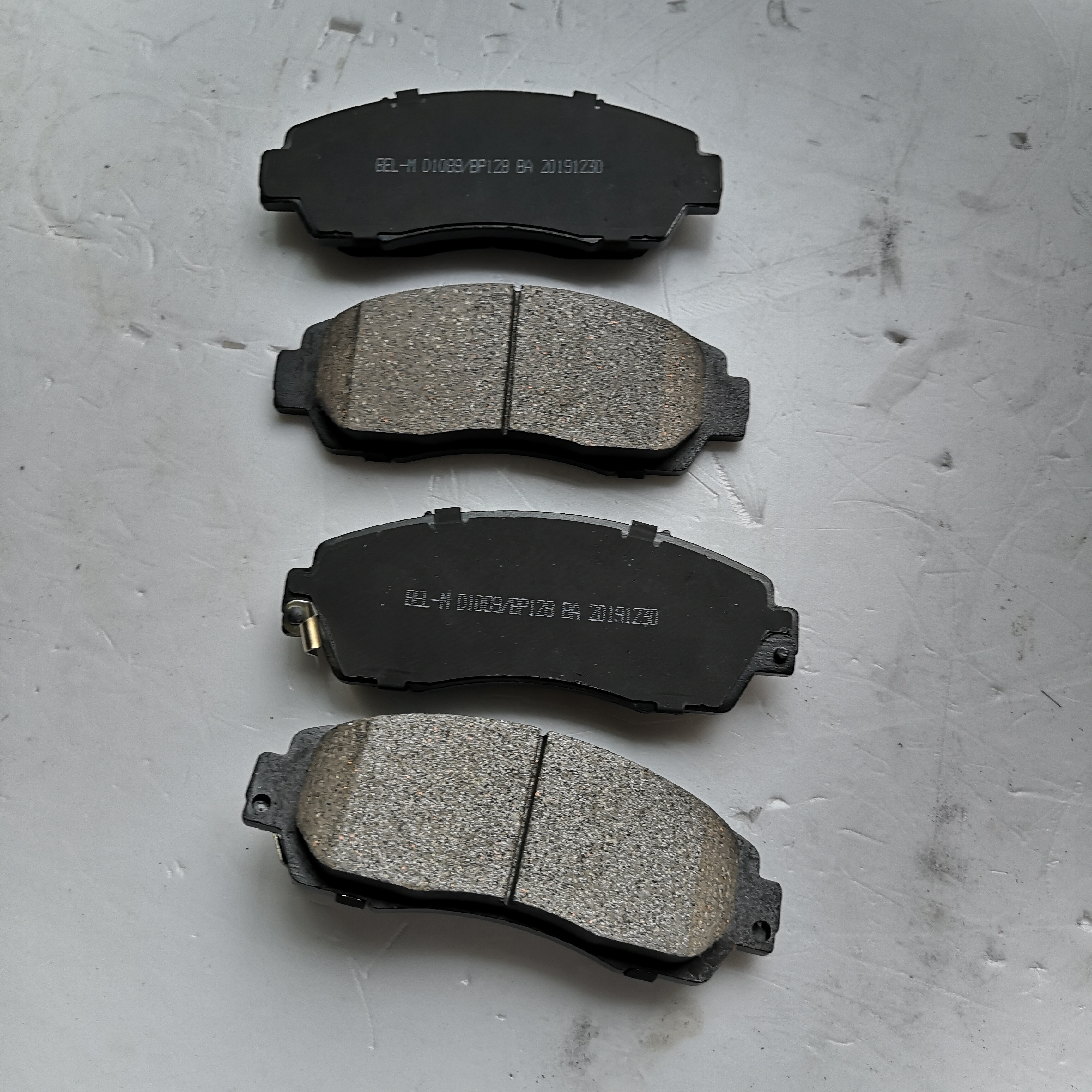 Auto Parts Front Rear Brake Pads for CHANGAN CS75 CS95 BAIC S6 Futon Universal Car