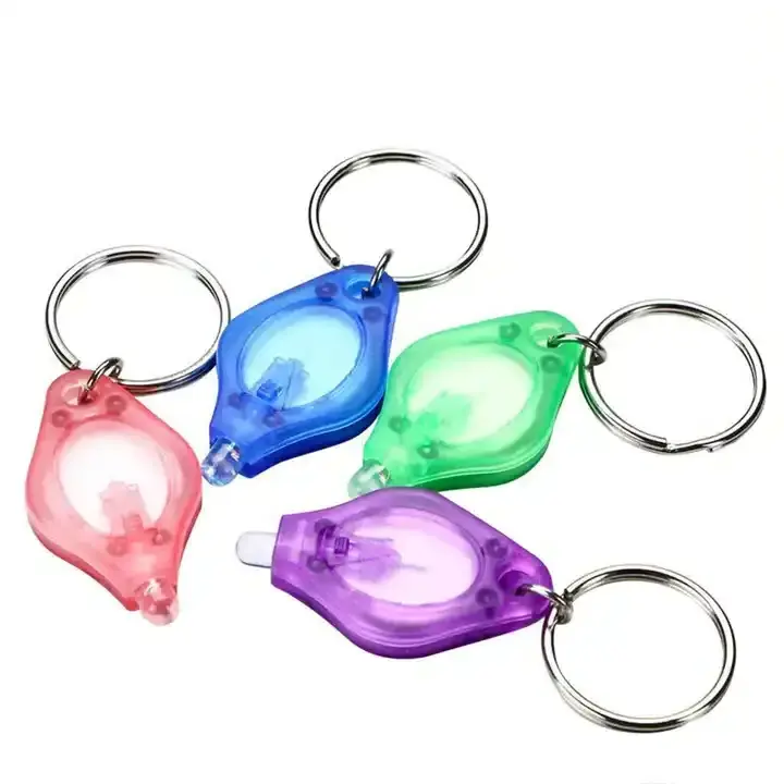 Novedades 2023 LED Key Holder Custom anahtarlik 365 Key Chain Blacklight Led Flashlight Keyring Mini UV Light Keychain