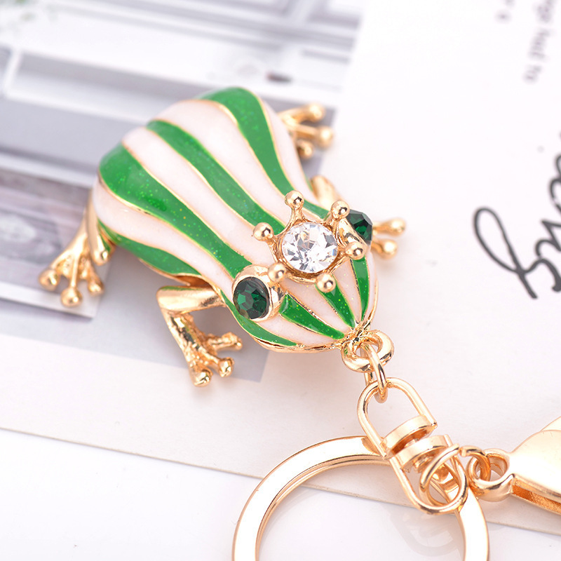 3D Enamel Cute Creative New Animals Frog Prince Keychain Pendant Zinc Alloy Rhinestone Crown Frog Cartoon Jewelry Green Keyring