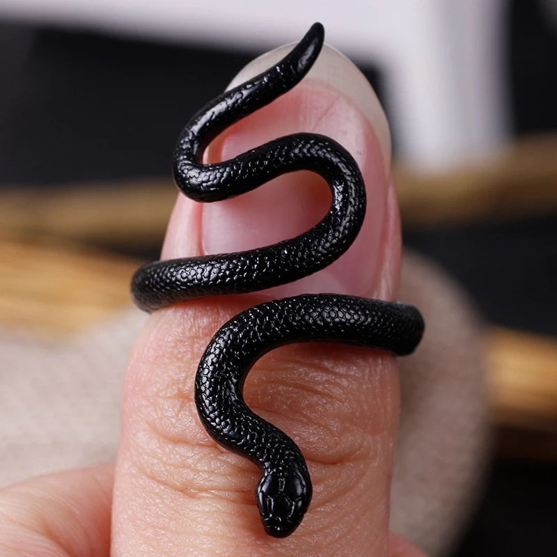 Brave Light Suxuan Anime Rings For Men Women Punk Goth Snake Ring Exaggerated Black Plated Gothic Adjustable Party Gift Jewelry