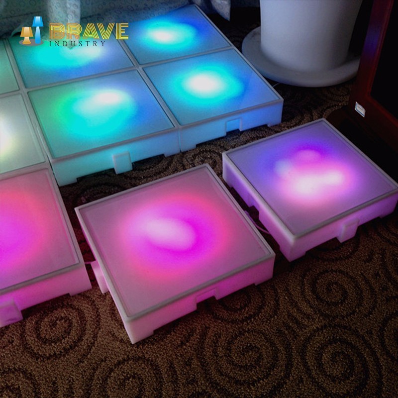 China factory hot selling 16 colors changed  LED floor tiles