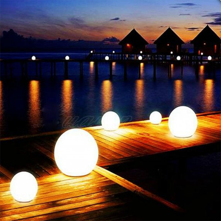 New Design Courtyard Style Waterproof Lawn led round solar ball light garden