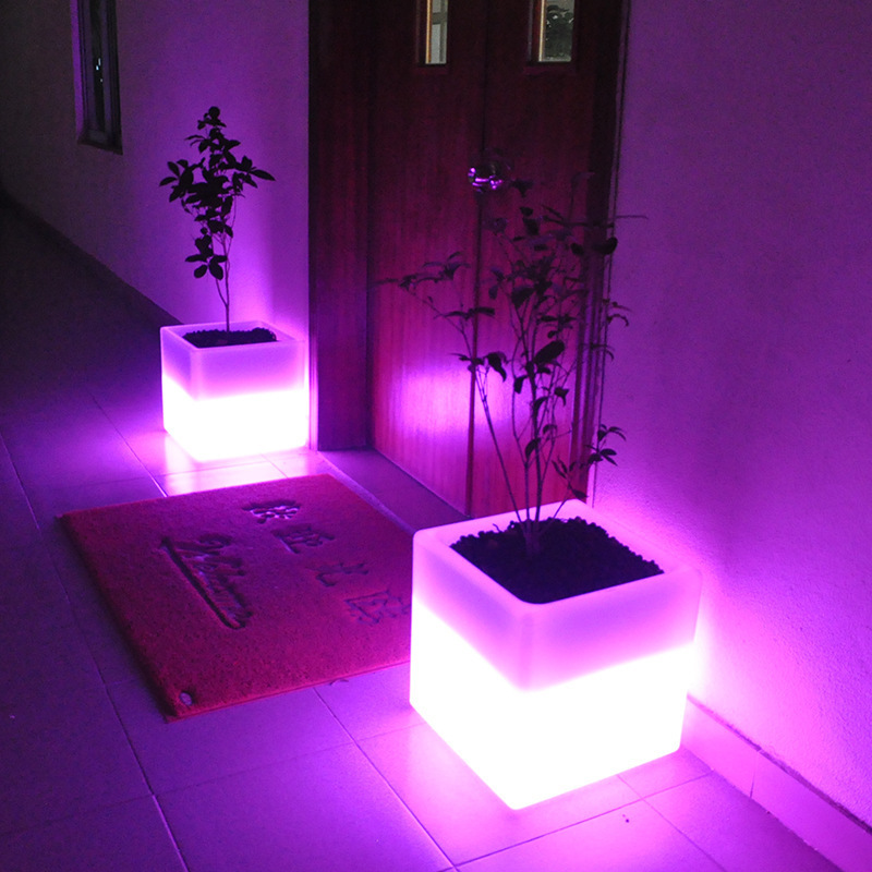 led plastic solar flower pots planters light up garden pots planters Waterproof and windproof flowerpot