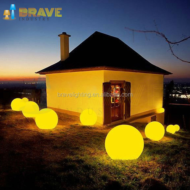 LED Floating Waterproof Light Ball  PE Material Solar Night Ball LED Garden Lamp