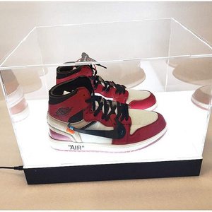 Bespoke  acrylic Storage case Lucite  Sneaker  box Perspex  shoe  box with LED lighting