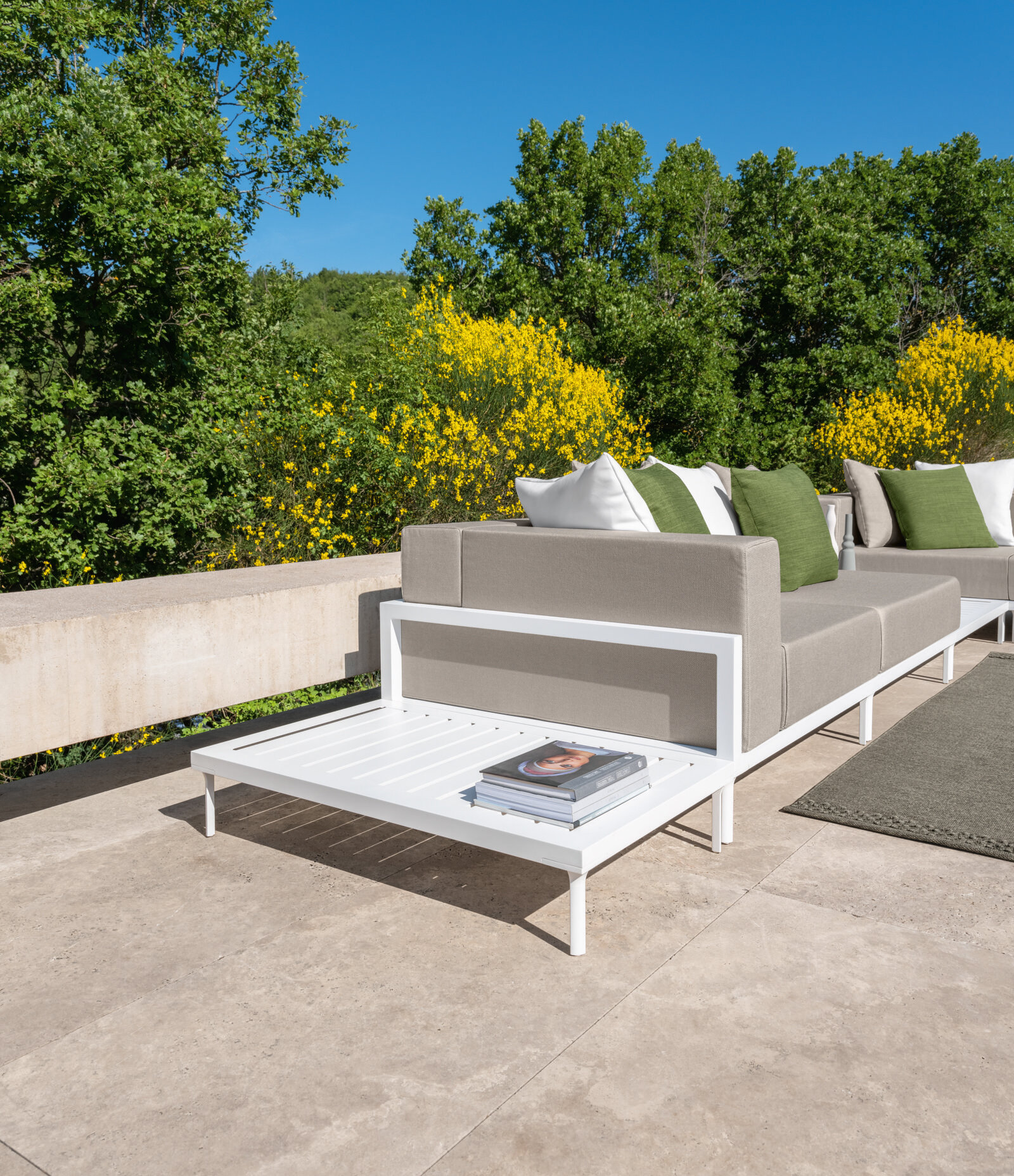 Square sectional design 5 star hotel leisure sofa set outdoor patio furniture aluminium luxury