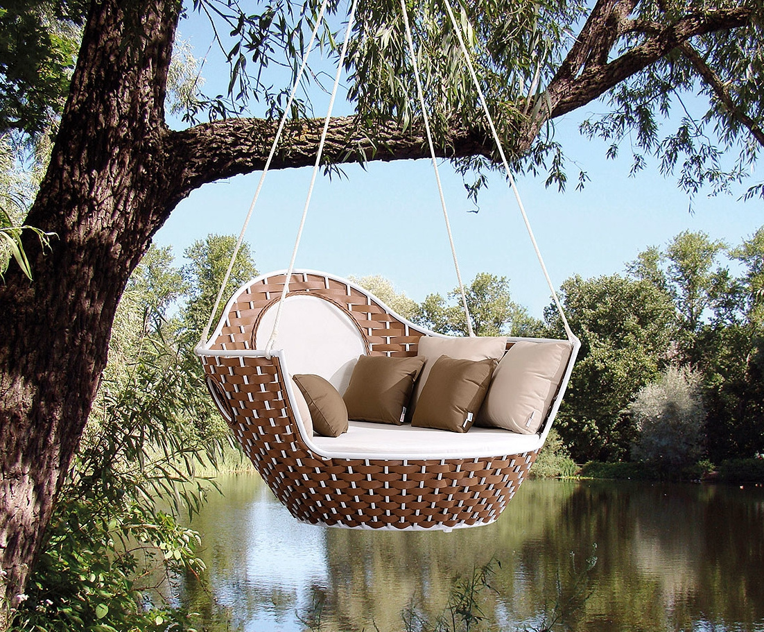 Wide rattan garden furniture round outdoor swing bed sunbed outdoor hanging daybed