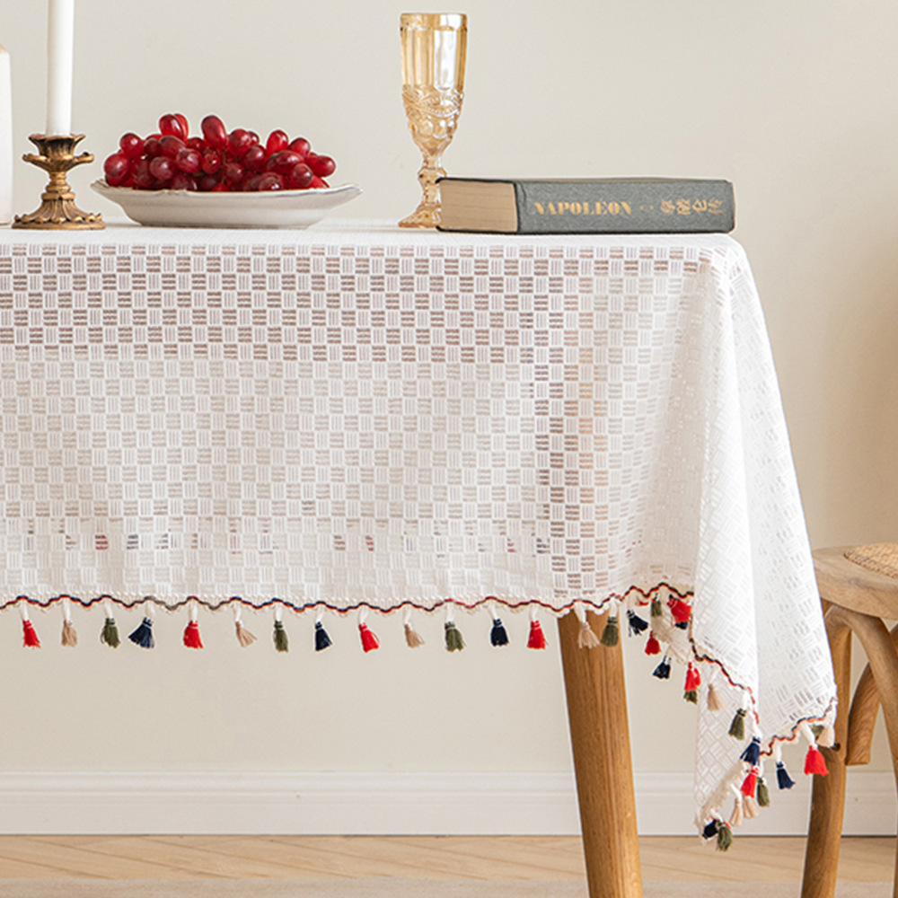 Luxury Fancy Lace White Embroidery Elegant Macrame Table Cloth For Wedding Events Decoration