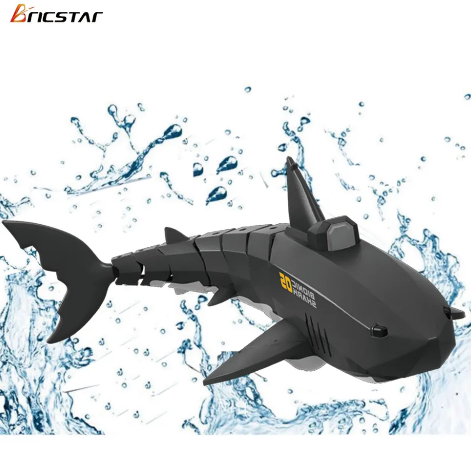 Bricstar Hot selling 2.4G 4CH simulation waterproof Remote control shark toy with 480P camera