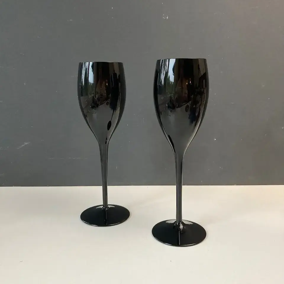 Custom Logo Color Elegant Wine Goblets Cups on Stem Black Plastic Champagne Flutes Wine Glasses