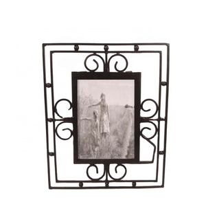 High Quality Wholesale Black White Iron Photo Frame Wall Decor Black Color wall hanging decoration black wrought iron wall decor