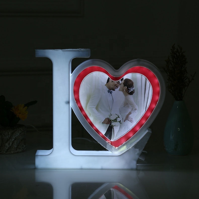 Heart Shaped Magic Mirror Photo Frame Home Decoration Gift LED Plastic Picture Photo Frame