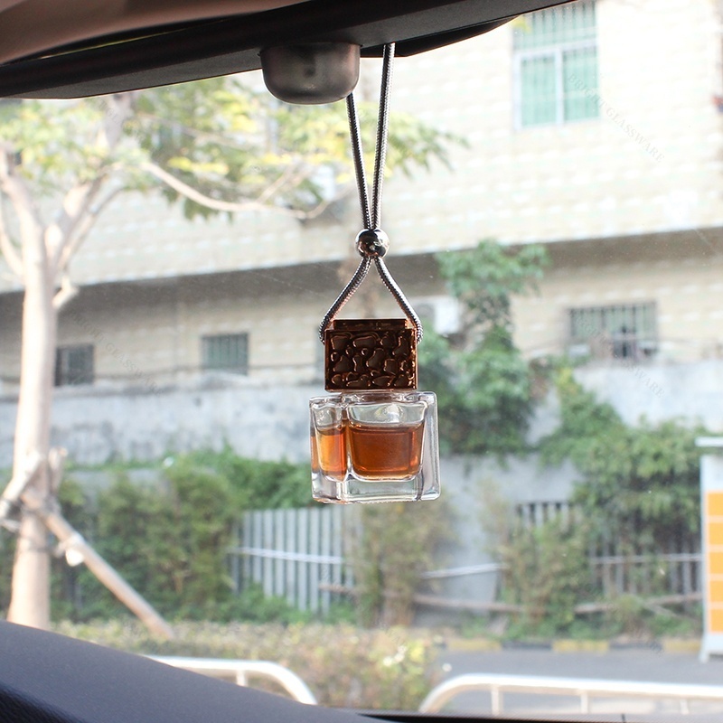 New Hanging Empty Round 10ml Car Perfume Bottle Square Luxury Glass Car Freshener Diffuser Bottle with Custom Scented Liquid