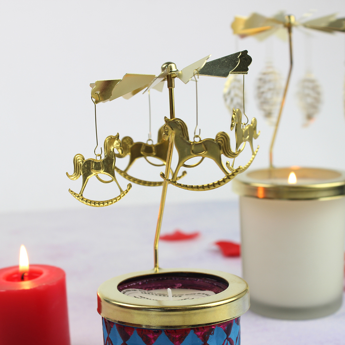 New Arrivals Cute Horse Gold Carousel Candlestick Spinning Rotary Metal Tea Light Candle Holder for Wedding Favors