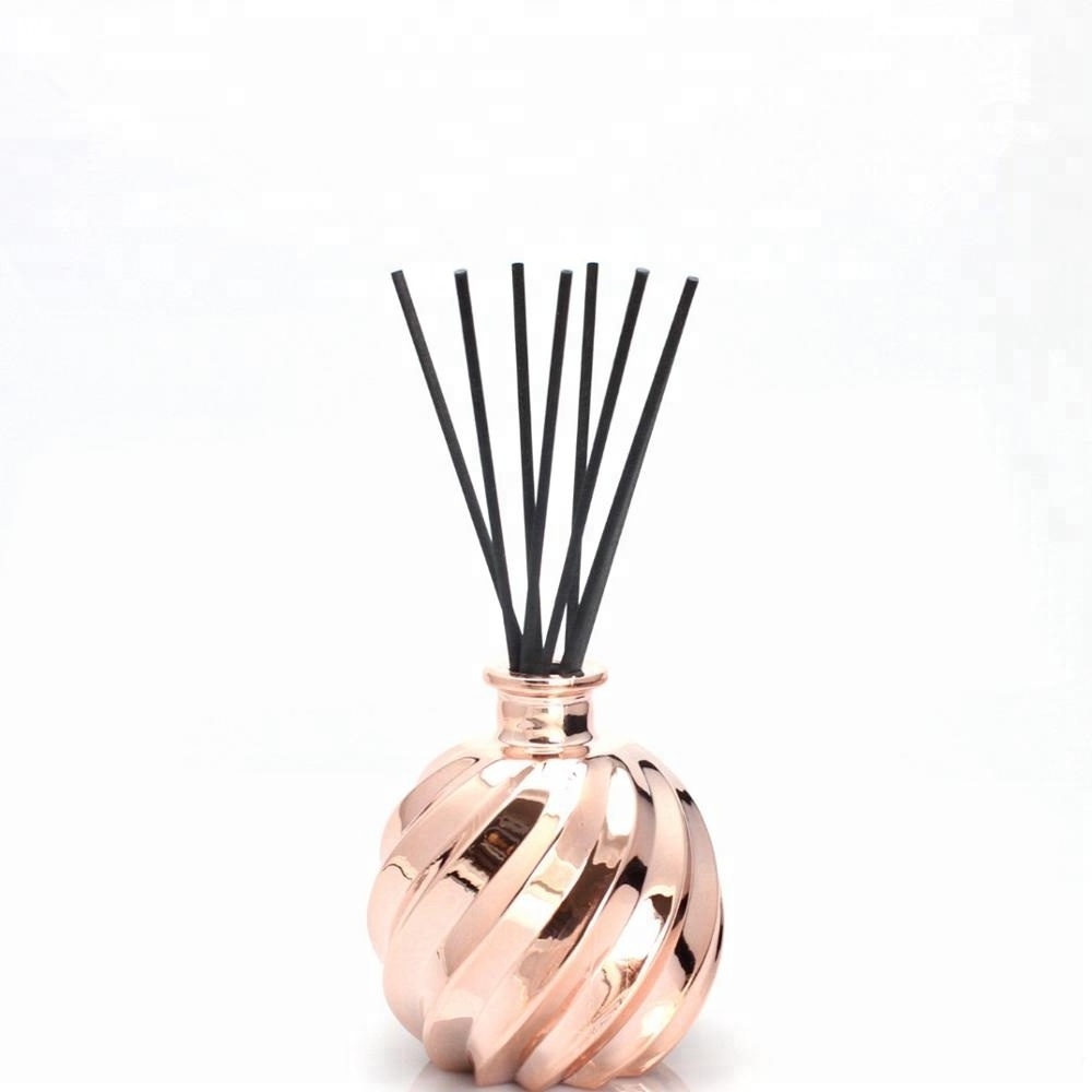 Pineapple shaped rose gold reed diffuser bottle empty glass perfume bottles