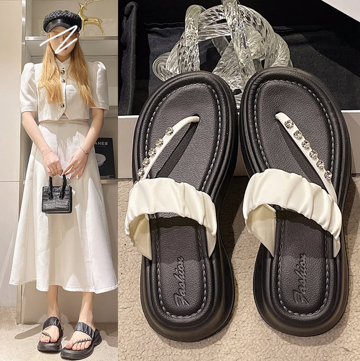 Fashion Women's Thick Soled Flip Flops Summer New Black Casual Square Toe Slippers cheap  for women and ladies sandals