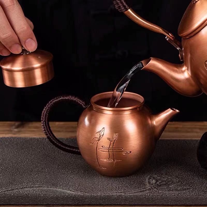 Wholesale Hot  selling  Chinese traditional  style  300ml Hammered Pure copper kettle no coating hot selling copper tea pot