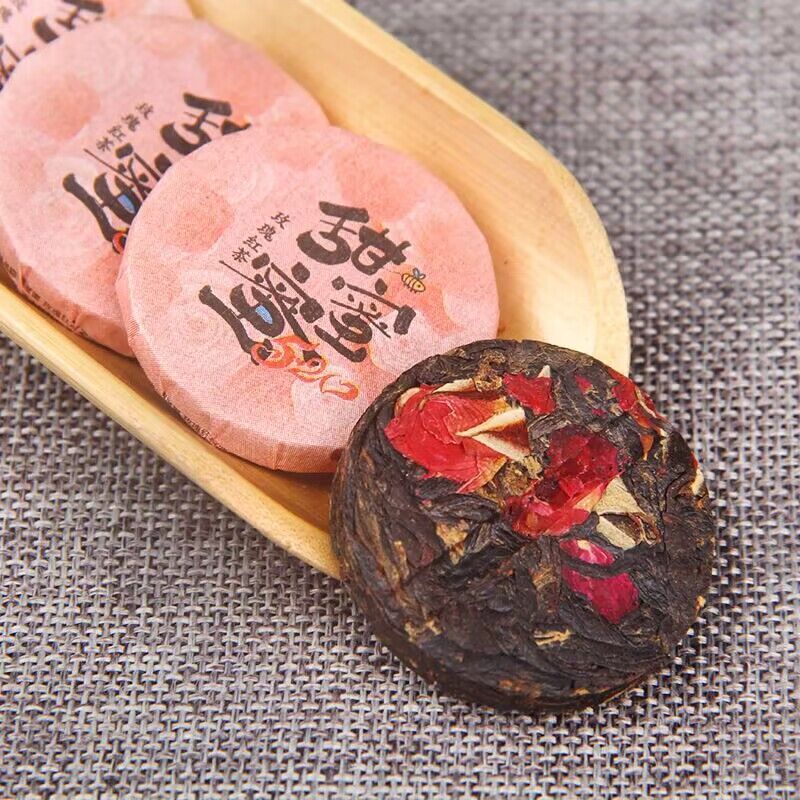 Dian Hong Cha Yunnan black tea mini cake tuo cha compressed rose black tea