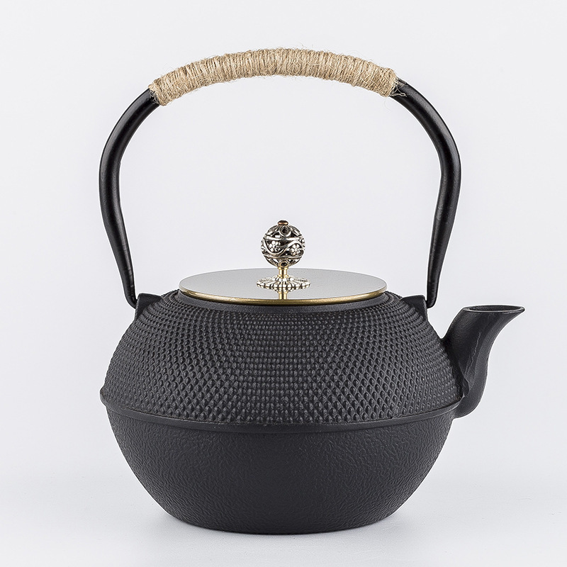 Hot selling cast iron tea pot black color kettle with stainless steel strainer healthy tea set