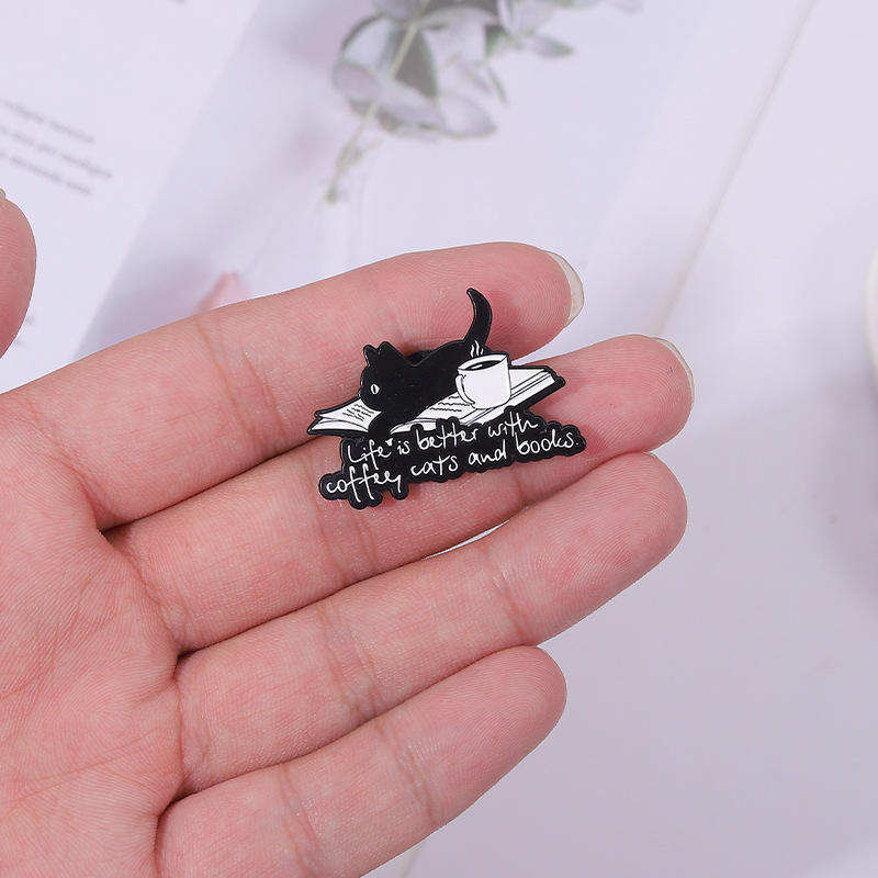 Wholesale Lapel Pin Cute Anime Metal Hard Soft Enamel Pins Manufacturer Custom Metal Badges