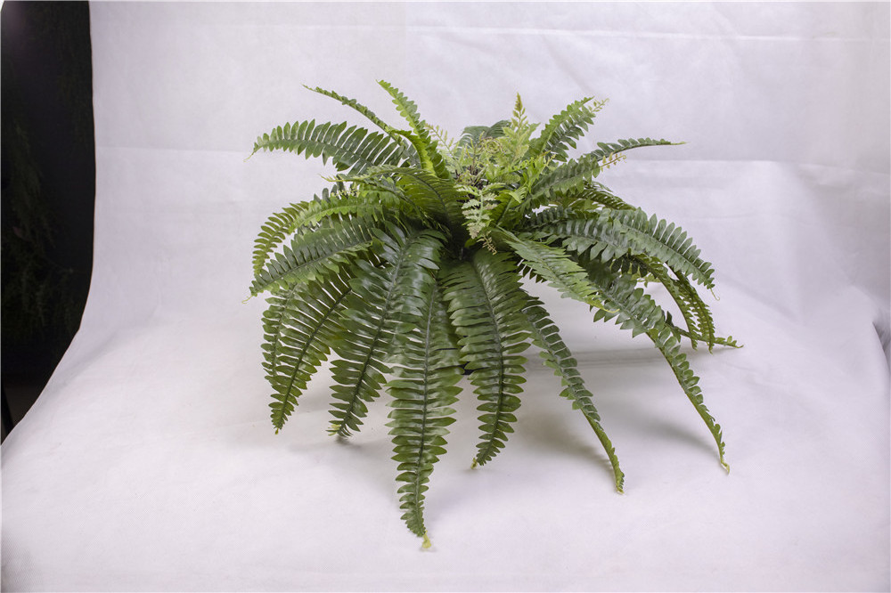 New design Garden Silk Flowers Fern Decor UV Protected Faux  Plastic Grass Artificial Green And Faux Fern Plants indoor