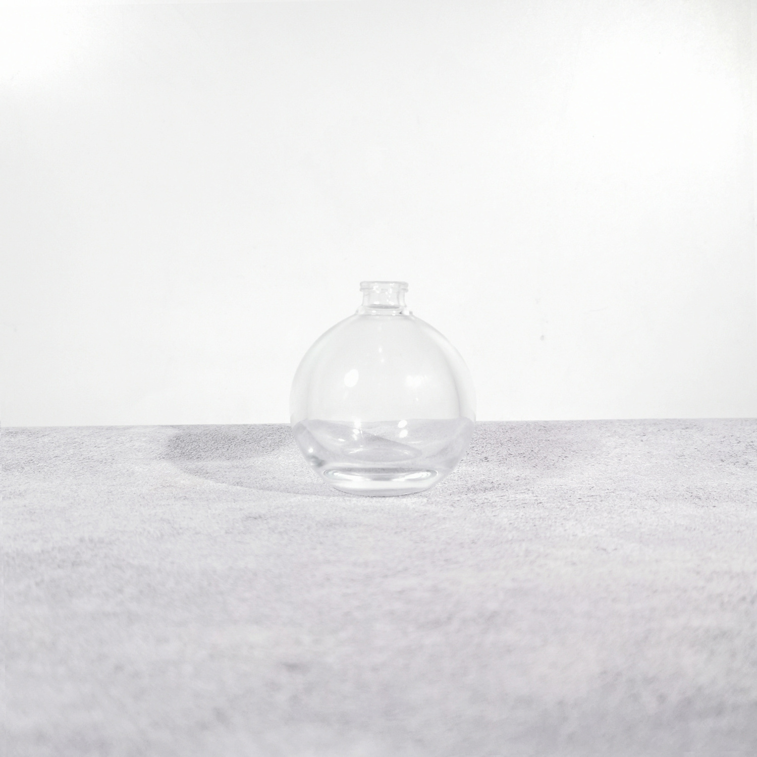 perfume bottle custom stock 30ml new style 50ml 100ml clear ball shape perfume glass bottle