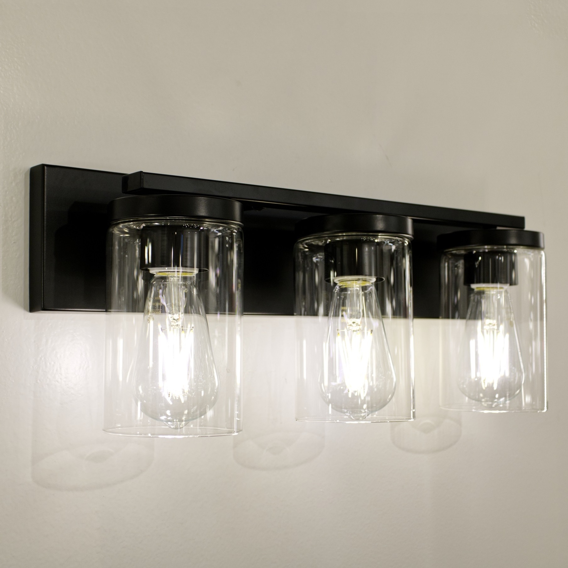 Premium Copen Modern Black 4lt Vanity Light with Clear Glass and Medium Base for Bathroom Light Enhancing Purposes