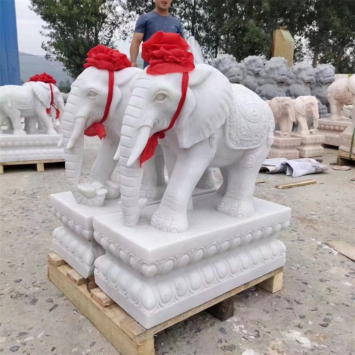 Hot Selling Outdoor Home Decor Life Size White Carving Stone Sculpture Marble elephant Statue