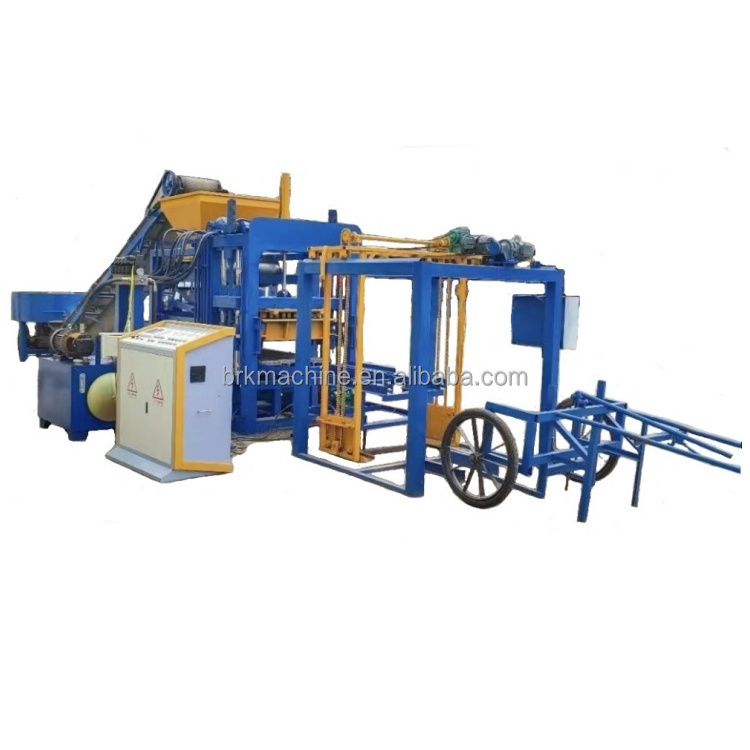 Automatic concrete hourdis block moulding machine QT4-18 paving brick machine with color feeder