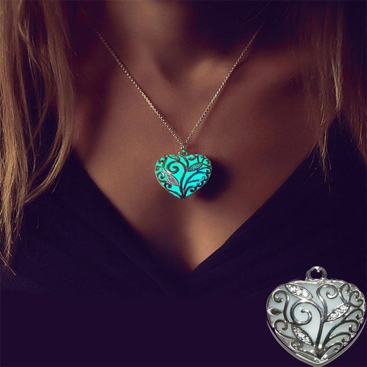 Tree of Life Luminous Necklaces Glow In The Dark Locket Silver Hollow Heart Pendent Necklace