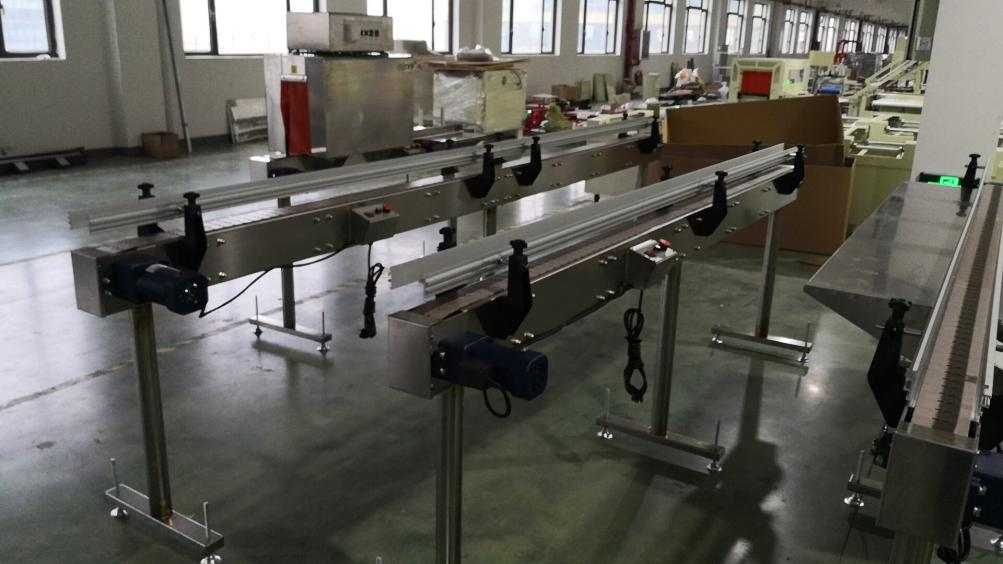 Stainless Steel Chain Plate Conveyor for bottle  Slat conveyor CC2M/10W-S