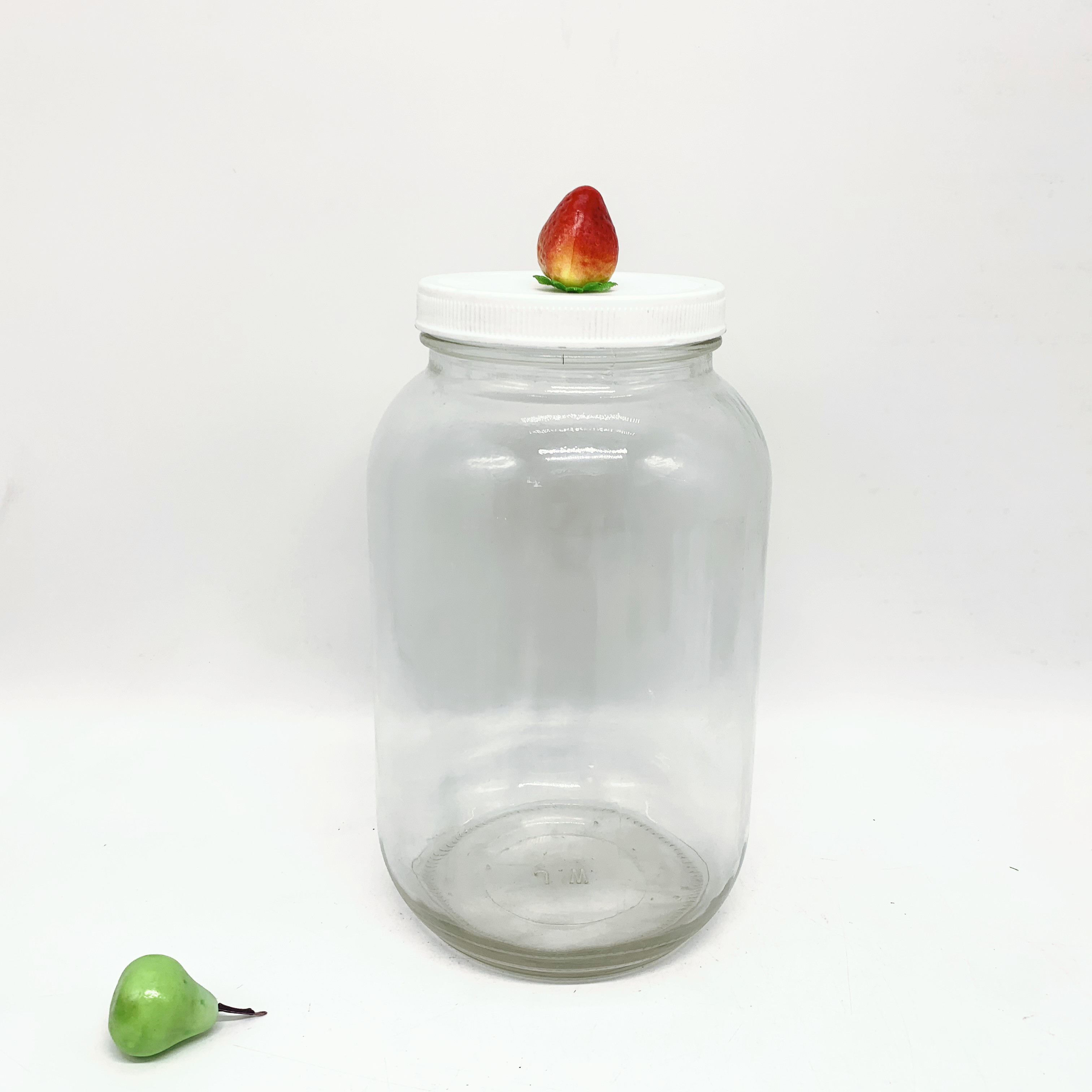 Hot Sale 1 gallon 4L large round glass storage jar pickle glass jar with plastic lid