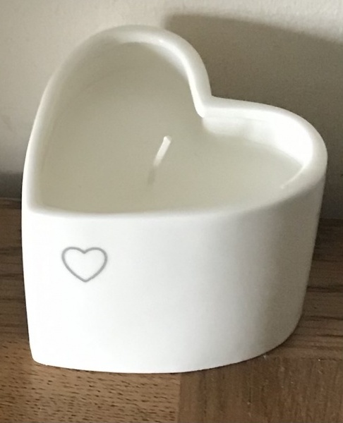 Romantic Unique Heart Shape Wide Mouth Wholesale Candle Bowl Ceramic Candle Jar for Valentine Wedding