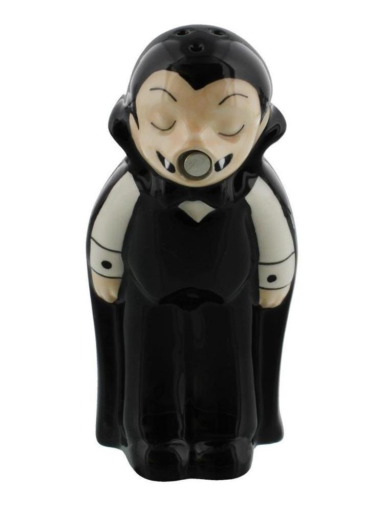 Pacific Giftware Vampire Magnetic Kissing Ceramic Salt and Pepper Shakers Set