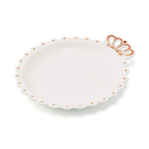 Embossed crown decorative ceramic pizza plate with gold sideline