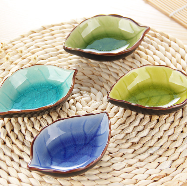 Creative Chinese leaf ceramic seasoning plate,Mini cute Sauce dishes