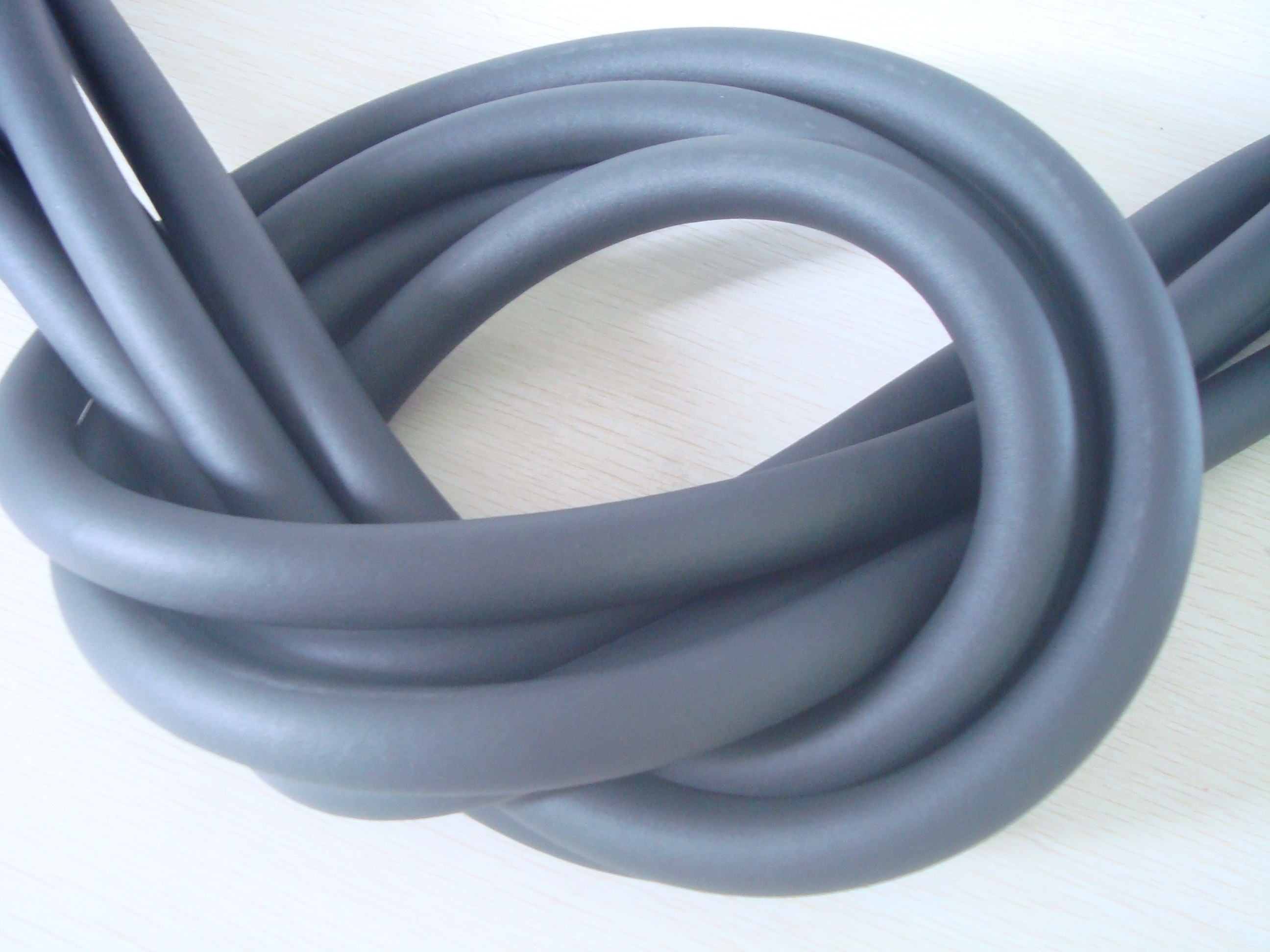 made in china hot water pipe insulation tube cheap price closed cell flexible rubber foam pipe insulation