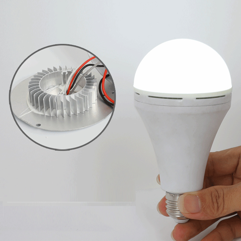 Energy Saving Light Intelligent bulb rechargeable emergency camping led bulb