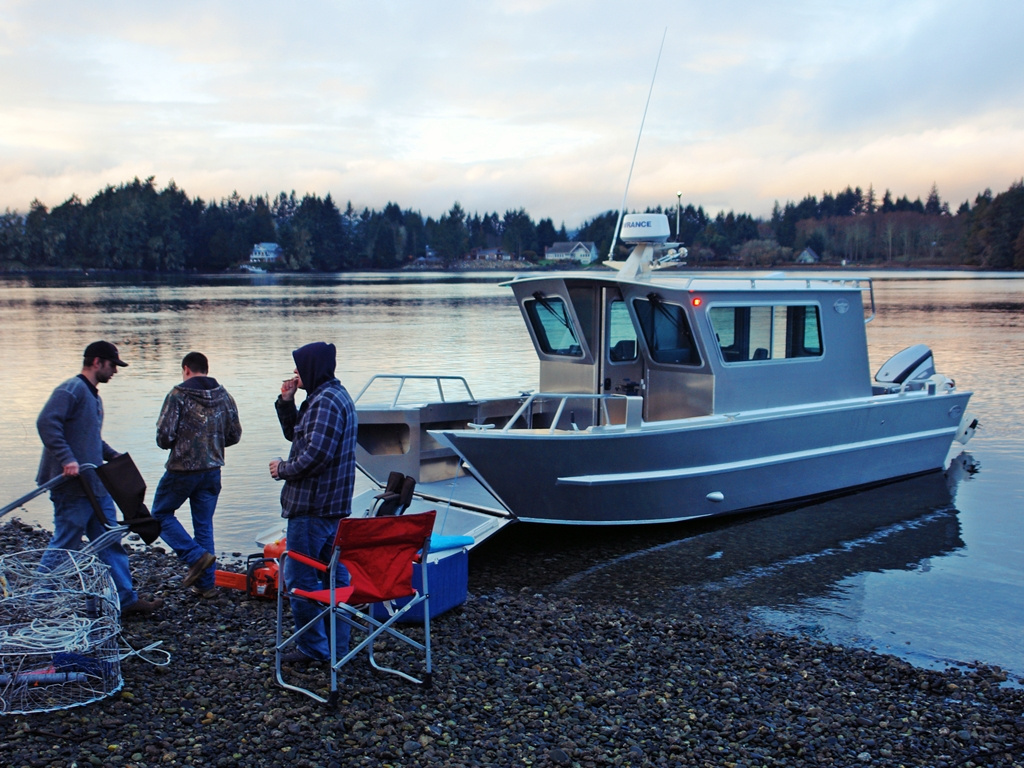 Offshore Mini Aluminum Passenger Landing Craft Cabin Fishing Boat For Sale