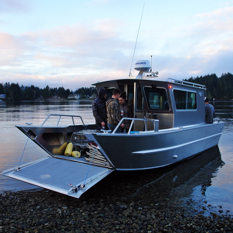 Offshore Mini Aluminum Passenger Landing Craft Cabin Fishing Boat For Sale