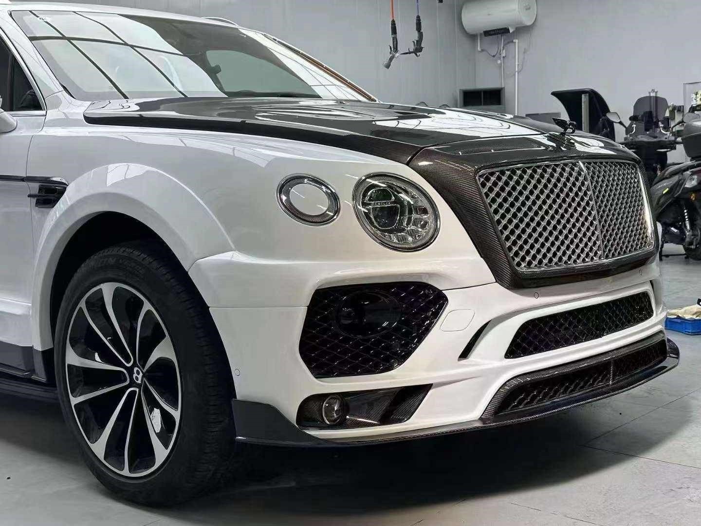 TOP quality car bumper For Bentley Bentayga Upgrade Mansarun Body Kit Front Bumper rear bumper Grille Wheel Eyebrow