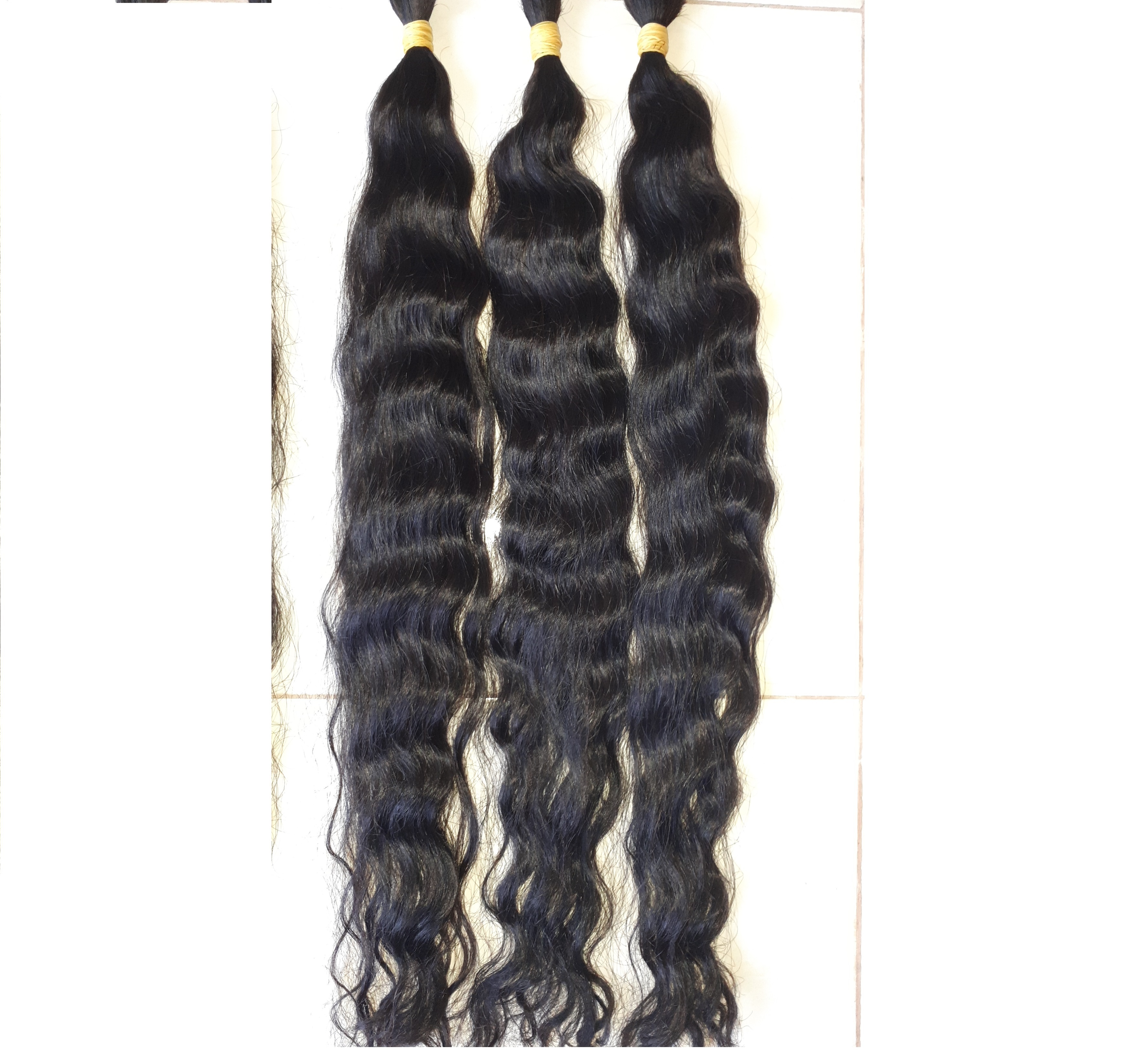 Natural Wavy Raw Cambodian Hair In High Quality And Various Length