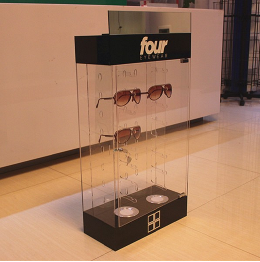 Countertop acrylic sunglass display case with lock