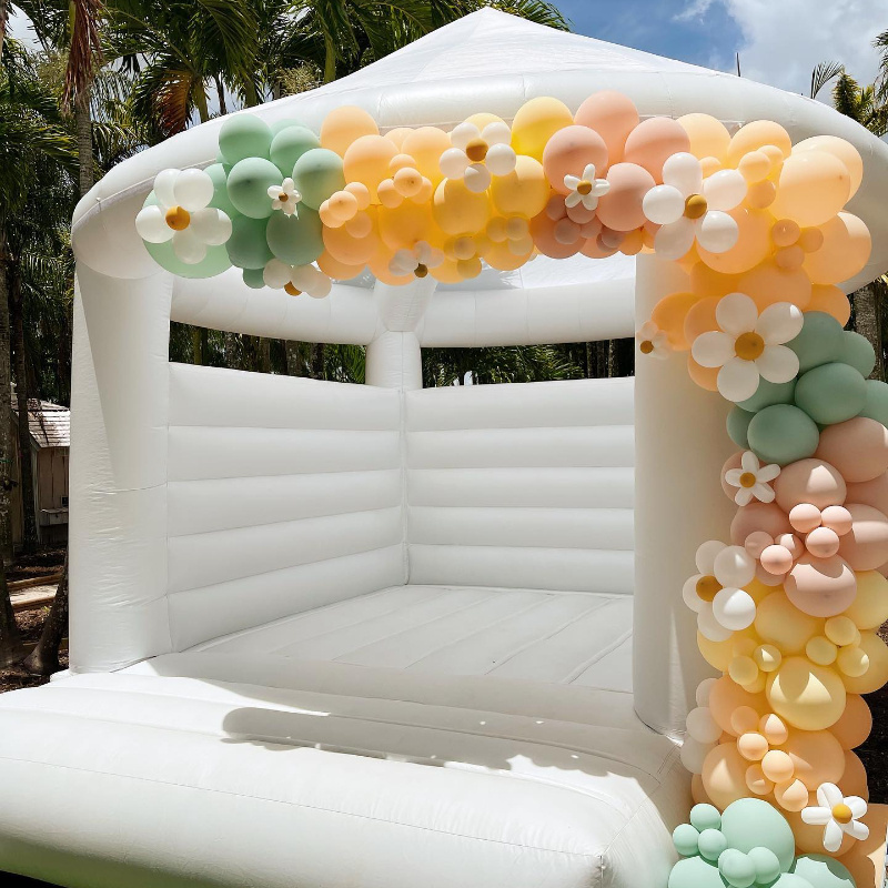 Customized Commercial Adults Kids Inflatable White Wedding Bouncy Castle Inflatable Bounce House With Top Cover For Sale