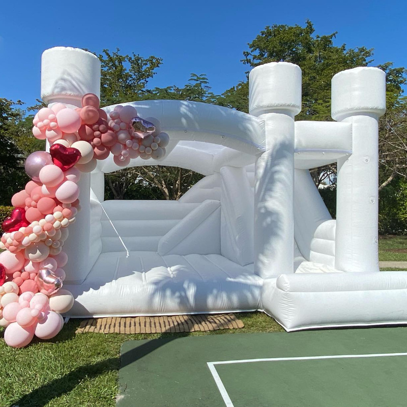 Wholesale Kids Moonwalk White Bounce House With Slide Wedding Jumping Bouncy Castle Inflatable Bouncer for Party