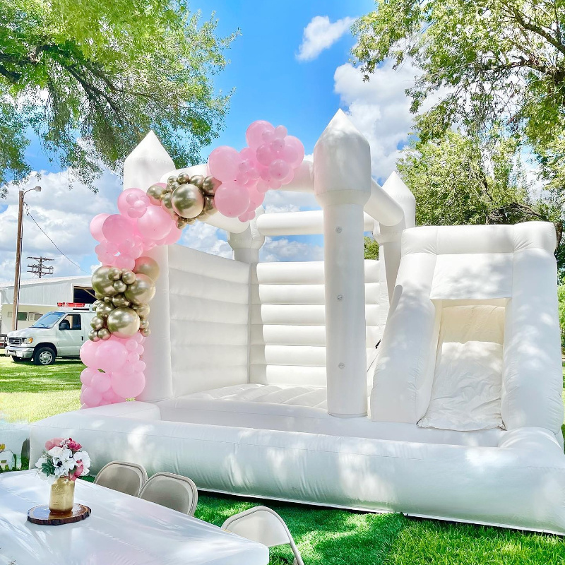 Wholesale Kids Moonwalk White Bounce House With Slide Wedding Jumping Bouncy Castle Inflatable Bouncer for Party