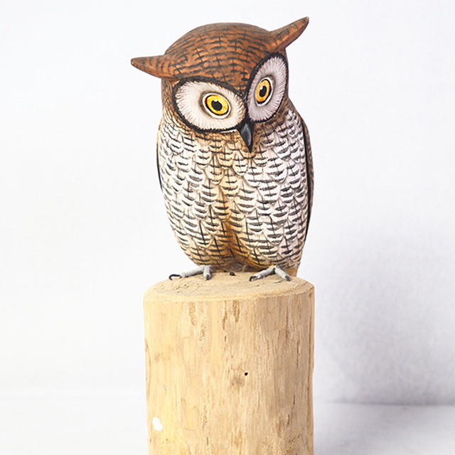 Wooden Craft Horned Owl Handicrafts, Wood Animal Figurine Outdoor Decoration , Bird Craft Garden Ornament