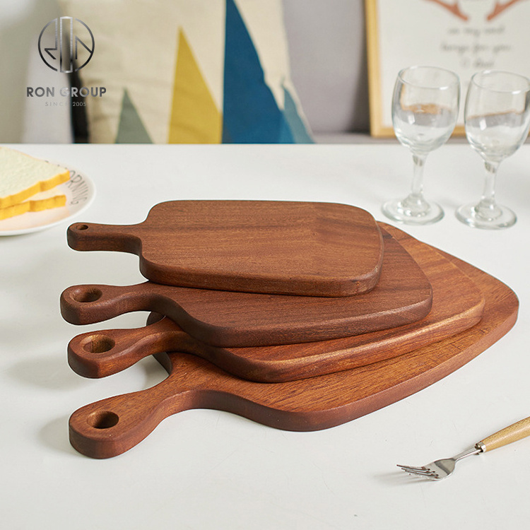 High Quality Kitchen Long Shape Sapele Wood Chopping Board Acacia Cheese Pizza Charcuterie Board With Handle